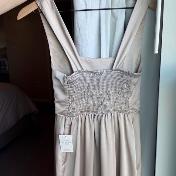 Show Me Your Mumu Claire Midi Dress Satin Bridesmaid Champagne Size XS NWT - Picture 4 of 8